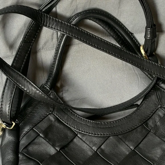 HOBO Black weaved soft pebbled Leather Shoulder Bag - Picture 16 of 16